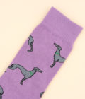 Chaussettes violettes avec motifs lévriers, de la marque Coucou Suzette.