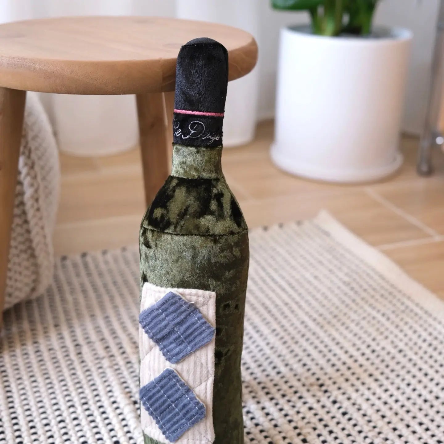 Merlot Bottle Toy - LAMBWOLF COLLECTIVE 