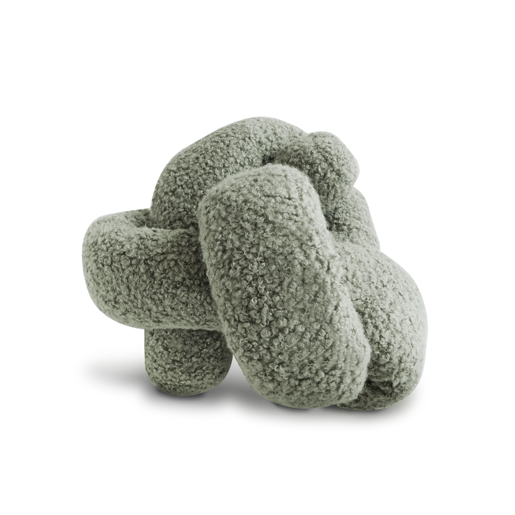 O NOU Toy - LAMBWOLF COLLECTIVE