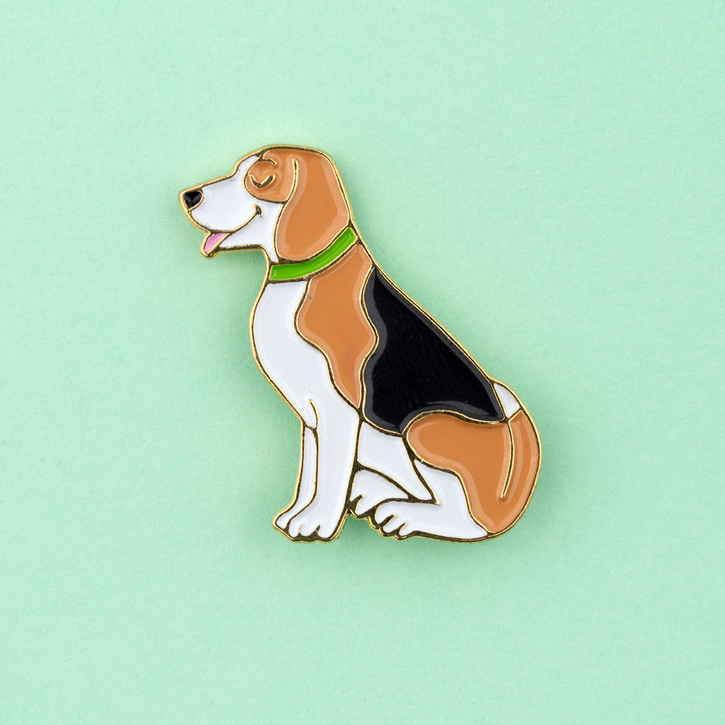 Pin's Beagle - COUCOU SUZETTE