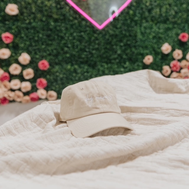 Dog Mama beige cap - SASSY WOOF