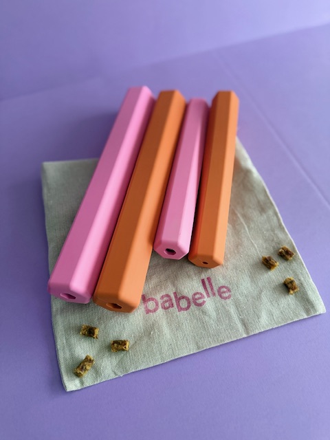 Tube à friandises, jouet d'enrichissement pour chien, couleur orange, de la marque Babelle For Dogs